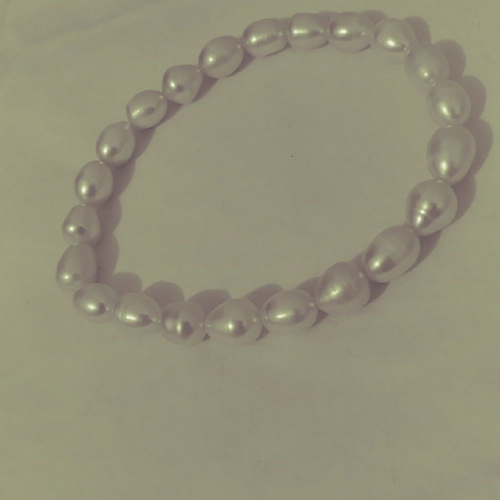 Fresh water pearl bracelet